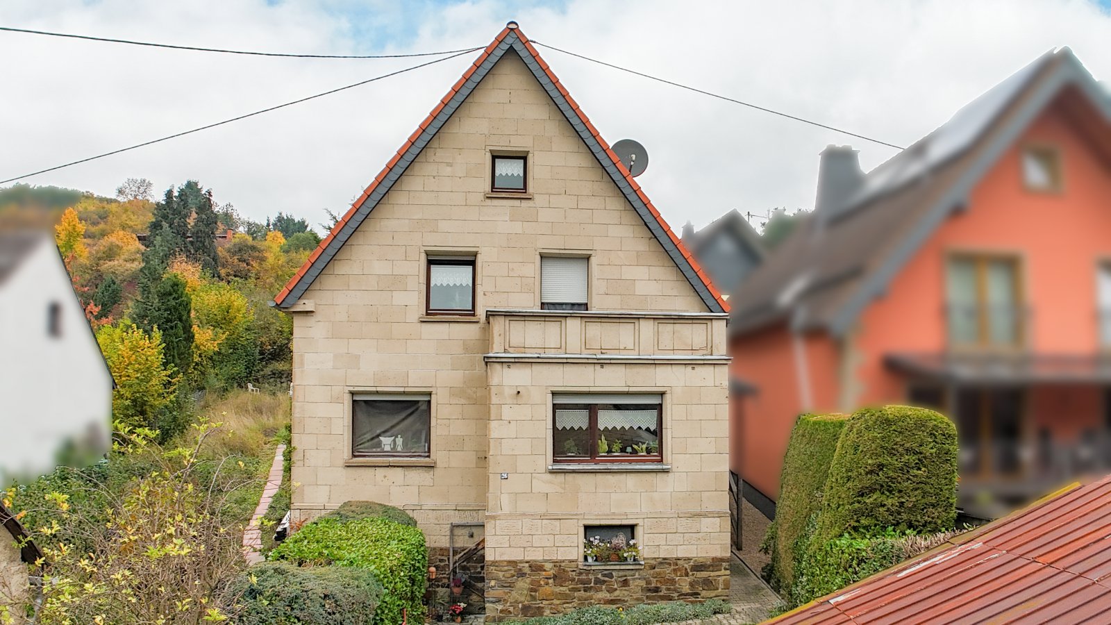 Einladendes Tuffsteinhaus mit Wintergarten – Ihr neues Zuhause! Einladendes Tuffsteinhaus mit Wintergarten – Ihr neues Zuhause!