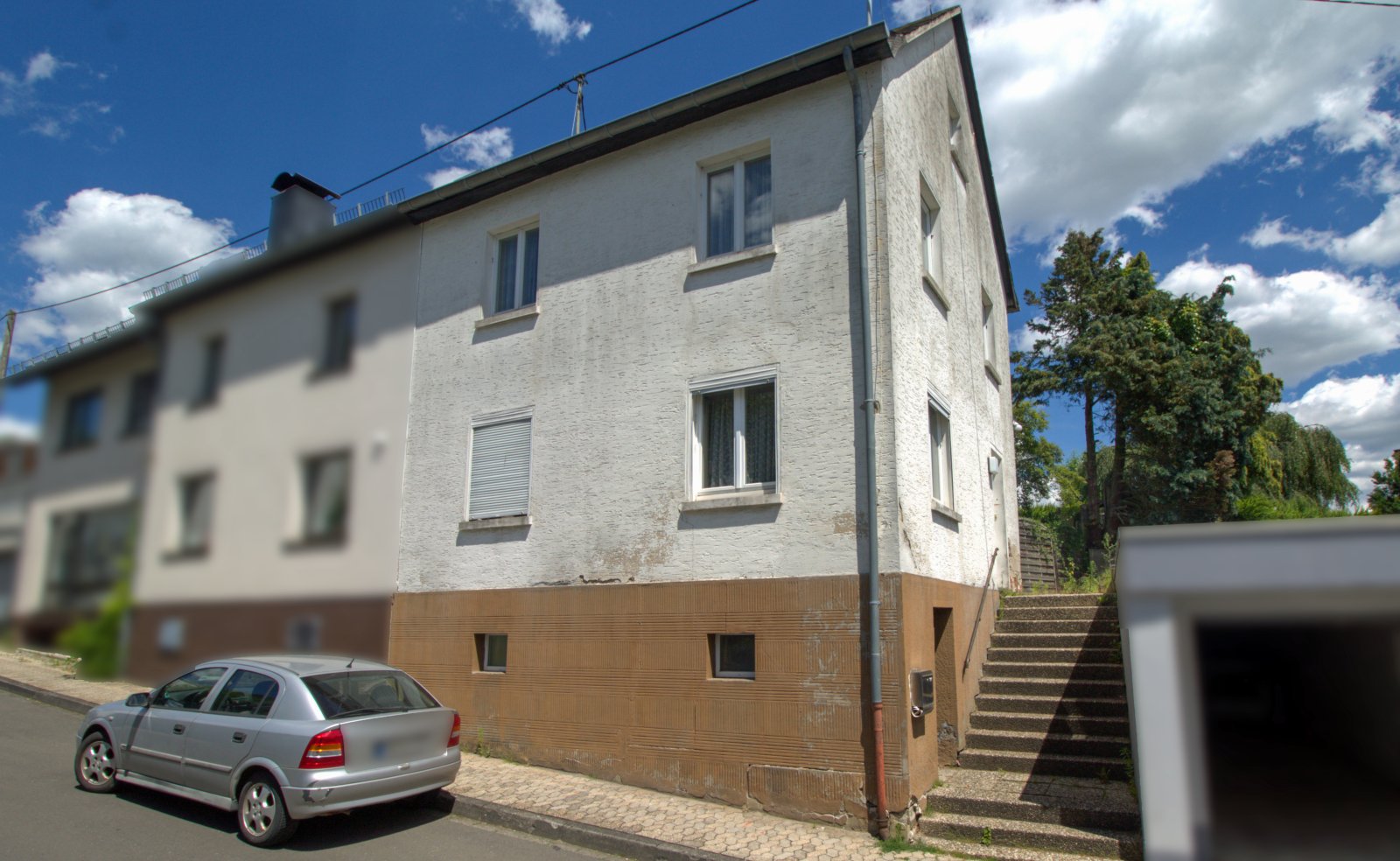 Sanierungsbedürftiges Haus in Kempenich – Viel Potenzial auf 270 m² Grundstück Sanierungsbedürftiges Haus in Kempenich – Viel Potenzial auf 270 m² Grundstück